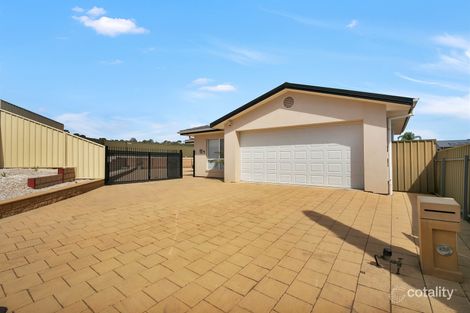 Property photo of 4 Fabian Court Craigmore SA 5114