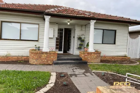Property photo of 27 Marsden Crescent St Albans VIC 3021