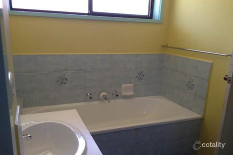 Property photo of 47 Winslow Crescent Deer Park VIC 3023