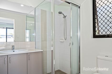 Property photo of 37 Rochdale Circle Meadow Springs WA 6210