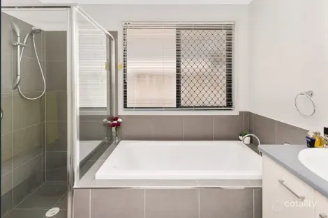 Property photo of 26 Amity Way South Ripley QLD 4306