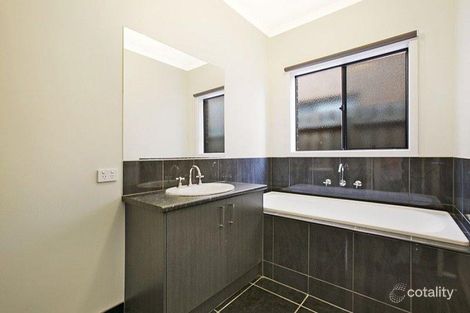 Property photo of 23 Vimini Drive Narre Warren VIC 3805