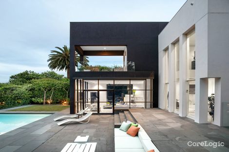 Property photo of 14 Linlithgow Road Toorak VIC 3142