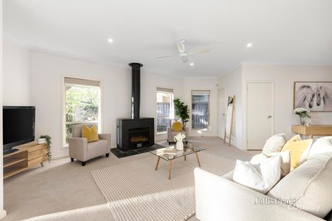 Property photo of 8 Kenneth Street Bulleen VIC 3105