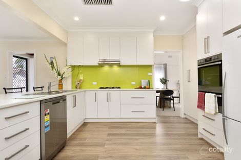 Property photo of 11 Pines Grove Oak Park VIC 3046