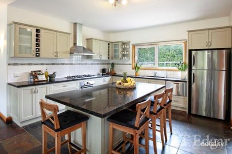 Property photo of 10 Blackmore Road Woodend VIC 3442