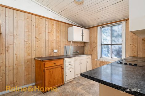 Property photo of 61 Fox Street Wagga Wagga NSW 2650