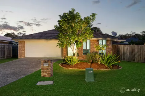 40 Fred Pham Cres, Doolandella, QLD 4077
