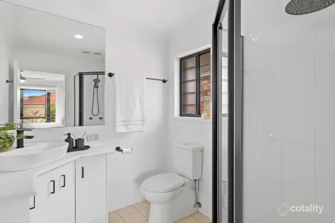 Property photo of 5 Nicola Way Upper Coomera QLD 4209