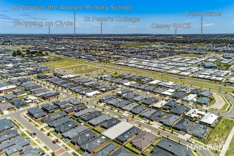 Property photo of 14 Carlyle Crescent Clyde North VIC 3978