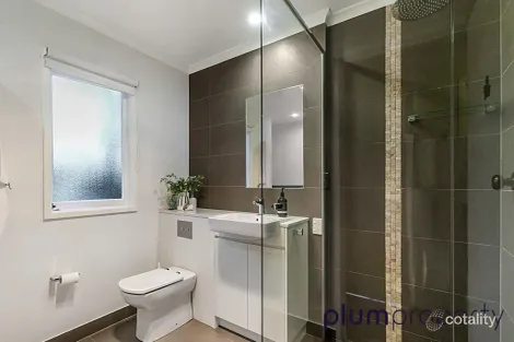 Property photo of 22 Aberfeldy Street Kenmore QLD 4069