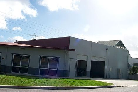 1/1 Parkinson Lane, Kardinya, WA 6163