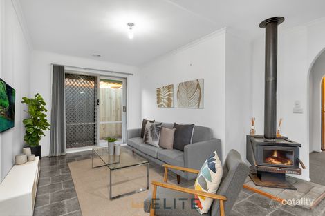 Property photo of 7 Kendari Court Hampton Park VIC 3976