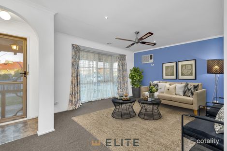 Property photo of 7 Kendari Court Hampton Park VIC 3976