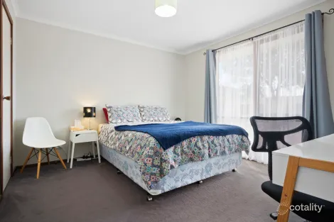 Property photo of 58 Bluegrass Crescent Pakenham VIC 3810