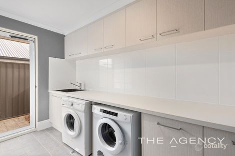 Property photo of 14 Ligula Street Jindalee WA 6036