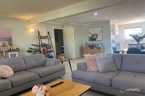 Property photo of 21 Mellor Grove Swan Hill VIC 3585