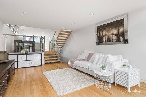 Property photo of 2 Campbell Grove Northcote VIC 3070