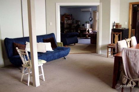 25 Moore St, Maddingley, VIC 3340