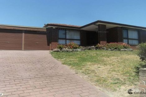 Property photo of 40 Monkhouse Drive Endeavour Hills VIC 3802