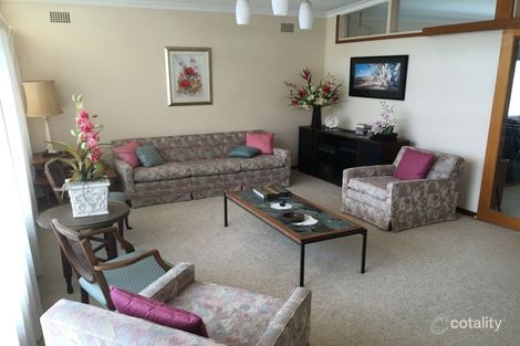 Property photo of 12 Daydawn Avenue Warners Bay NSW 2282