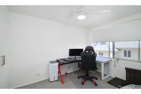 Property photo of 2/35 Cracknell Road Annerley QLD 4103