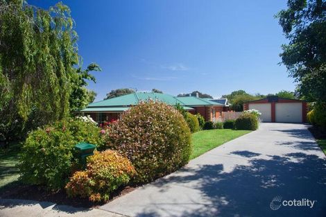4 Sovereign Ct, Strathdale, VIC 3550