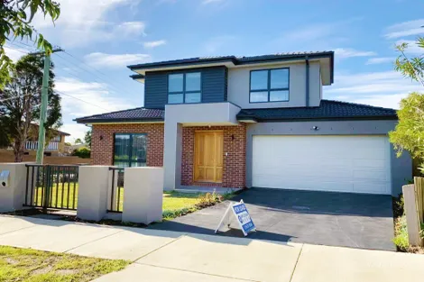 16 Leeds Rd, Mount Waverley, VIC 3149