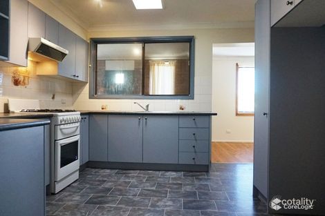 Property photo of 22 Dandenong Crescent Ruse NSW 2560