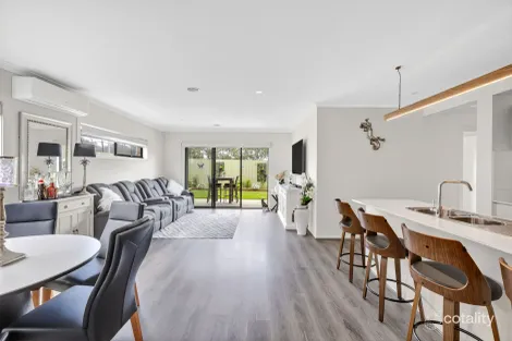 Property photo of 8 Cardamon Street Armstrong Creek VIC 3217