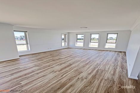 Property photo of 23 Joseph Drive Orange NSW 2800