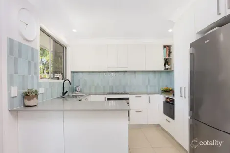 Property photo of 3 Jacaranda Hollywell QLD 4216
