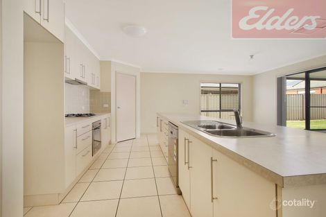 Property photo of 10 Chafia Place Springdale Heights NSW 2641