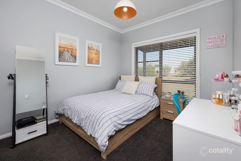 Property photo of 4 Harrier Street Temora NSW 2666