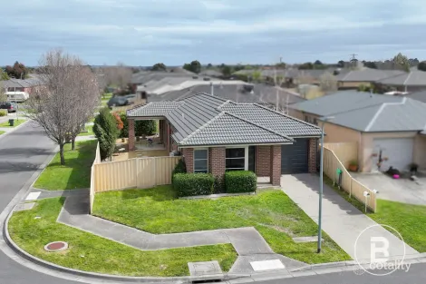 8 Keane St, Sebastopol, VIC 3356