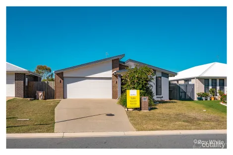64 Varsity Cres, Norman Gardens, QLD 4701