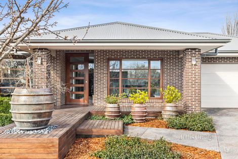 Property photo of 5 Thomas Place Gisborne VIC 3437