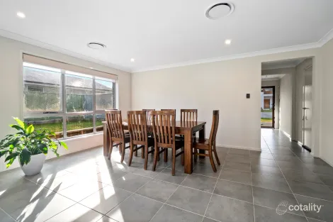 Property photo of 9 Iluka Crescent Narrawallee NSW 2539