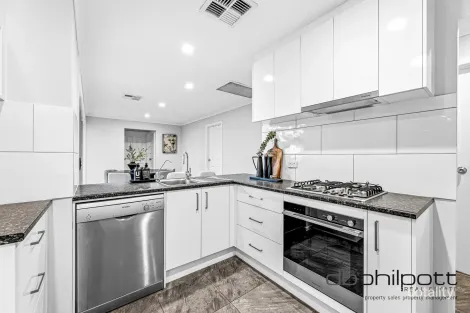 Property photo of 16 Laburnum Gardens Blakeview SA 5114