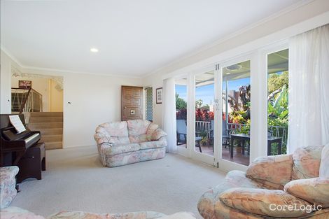 Property photo of 27 Ilkinia Avenue Broadbeach Waters QLD 4218