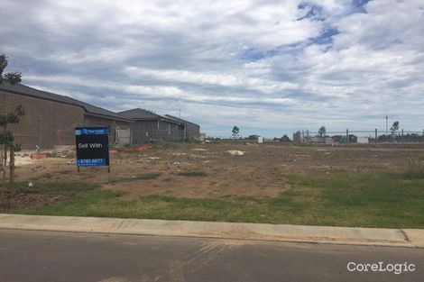 Property photo of 23 Greenhood Crescent Denham Court NSW 2565