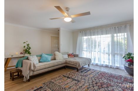 Property photo of 2/6 Donna Close Lisarow NSW 2250