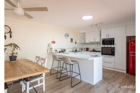 Property photo of 2/6 Donna Close Lisarow NSW 2250