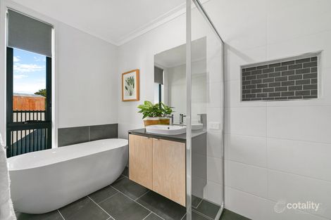 8 Carlow Lane, Middle Ridge, QLD 4350