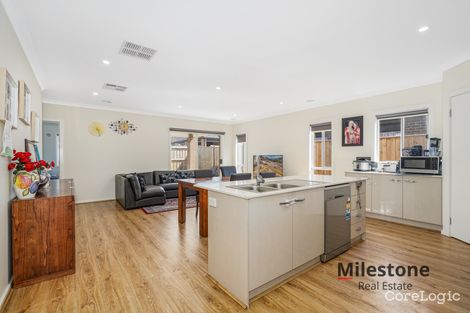 Property photo of 6 Punt Way Clyde VIC 3978