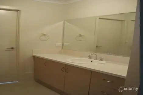 Property photo of 28 Centenary Circuit Andrews Farm SA 5114