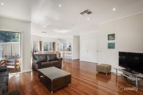 Property photo of 2/8 Edmonton Place Doncaster East VIC 3109