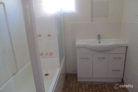 Property photo of 7 Dearden Place Emerald QLD 4720