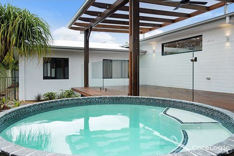 Property photo of 28 Annerley Avenue Runaway Bay QLD 4216