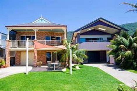 755 Lawrence Hargrave Dr, Coledale, NSW 2515